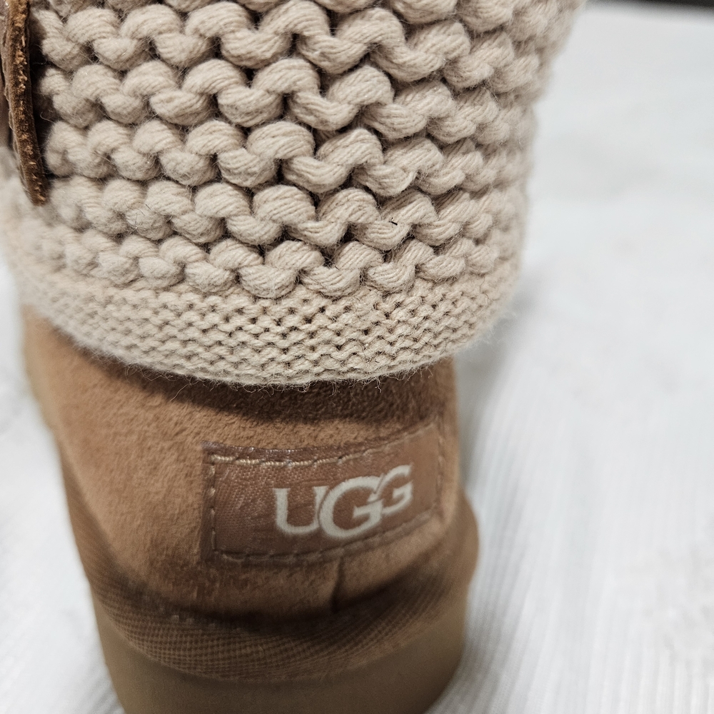 Ugg Chestnut Knit Boots - Picture 2 of 10